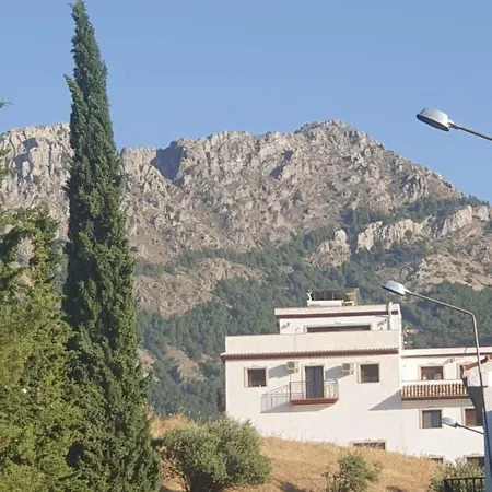 Holiday home Cazorsierra, Bonita Vivienda En